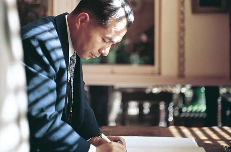 文件:在伊朗黑德兰进行留言(1962年1月).png